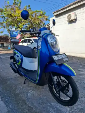 Honda Scoopy 2016