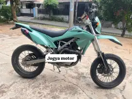 Kawasaki klx 150.tahun 2017 cash & credit