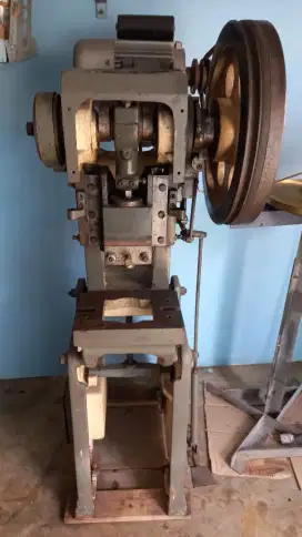 Mesin Pon / Press / Punch 3 ton