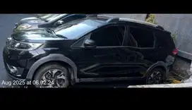 Mobil BRV hitam  2016
