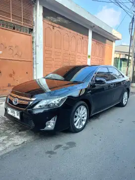 Toyota camry hybrid 2013 di jual
