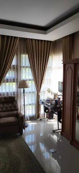 Dijual Rumah 3 Lantai Bagus di Antapani, Bandung