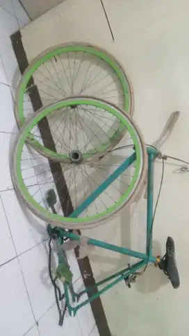 Jual.frame dan velg fixie