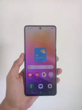 Samsung Galaxy A73
Internal 256Gb
Kelengkapan Fullset
Fungsi normal