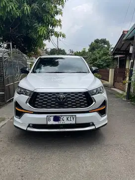 Innova Zeniix Q Modelista Hybrid TSS AT