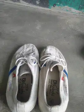 sepatu kodachi putih minus pemakaian uk 39 yang mau nego silahkan