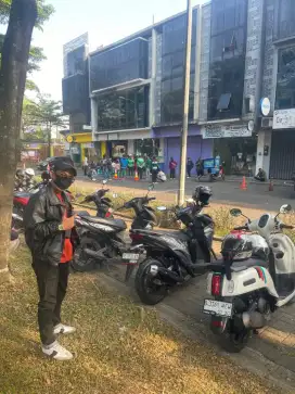 Mencari jasa antar jemput