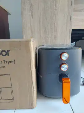 AIR fryer Merk Gaabor masih baru