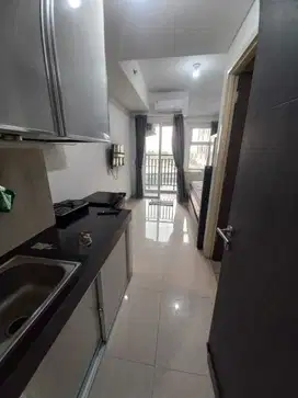 Disewakan apartemen studio dekat Atmajaya