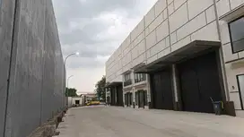 Disewakan Gudang + 2 Office di Jalan Raya Daan Mogot, Jakarta Barat