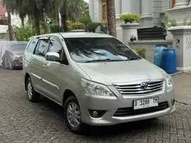 Innova 2.0 G MT 2013 Silver Metalik Pajak07/26 Istimewah Antik