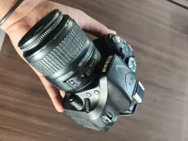 KAMERA DSLR NIKON D5200 MURAH