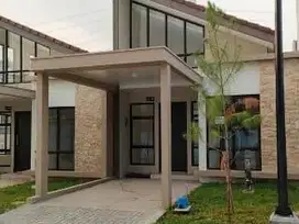 Disewakan Rumah Tinggal Furnished dekat pintu tol