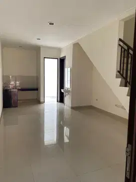 Dijual  Rumah di Green Village Cipondoh