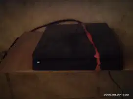 Dijual PS4 Slim 1TB Lengkap + 2 Stik + Game
