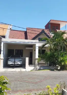 Disewakan Rumah Galaxy Bumi Permai / araya, Surabaya timur