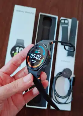 Samsung Galaxy Watch 5 44mm Black Mulus Fullset Bonus strap smartwatch