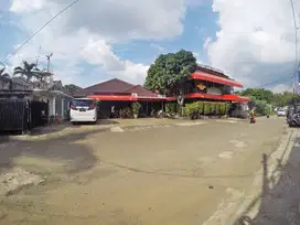 Bangunan Ex Resto Strategis di Lebak Bulus Jakarta Selatan - Luas 915m