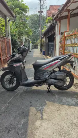 Dijual vario 125 led old 2017