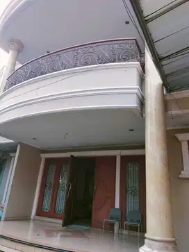DIJUAL RUMAH MEWAH 2 LANTAI DAERAH PETOJO JAKPUS POSISI HOEK