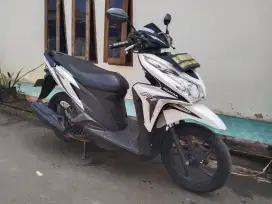 Honda vario kzr 2014 jual cepat