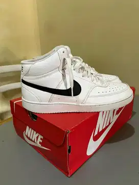 NIKE COURT VISION MID NN