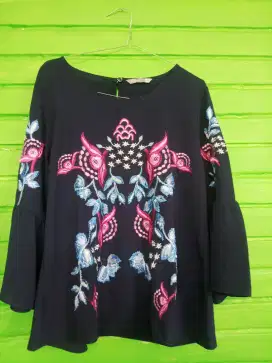 Atasan Blouse Kaos Wanita