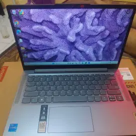 Lenovo IDEAPAD Slim 3i (14, 8)