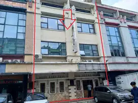 2 Unit Ruko 4 Lantai di Jakarta Selatan