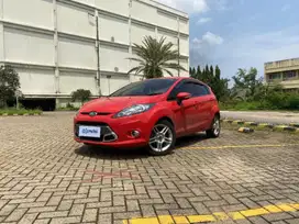 2013 TDP 3,JT Ford Fiesta 1.5 Trend Bensin-AT Merah