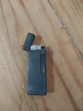 Korek api dunhill