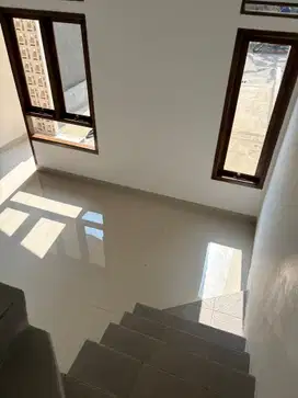 Rumah 2 Lantai Tanpa DP Pinggir Jalan Kodya Bandung