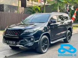 Fortuner SRZ 2.7 TRD AT 2021 Hitam