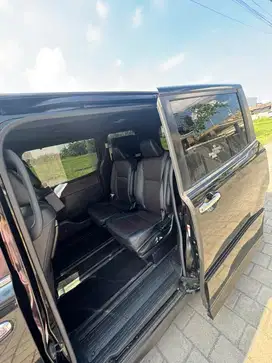 Sewa Mobil + Driver Toyota Voxy Bali Termasuk BBM