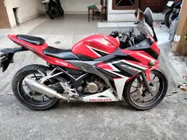 Honda cbr 150 thn 2018