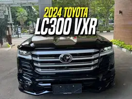 Toyota Land Cruiser 300 VXR 2024 Black on Black LC300 LC VX-R Hitam
