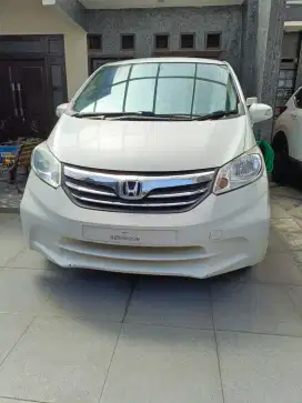 Honda Freed 2012 Bensin