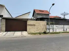 0827,285 lelang aset Pasuruan di Panggungrejo di komodor Yos Sudarso