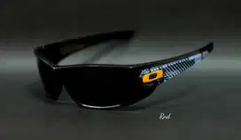 Kacamata Oakley type Fuel Cell Maxx Fear Light edition frame polished