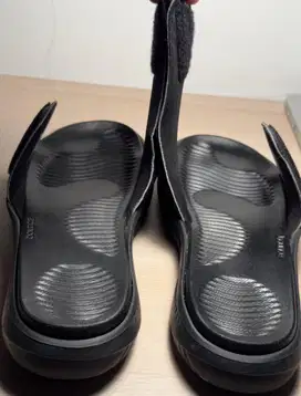 Sandal Adinda cantik hitam