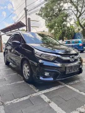 Bismillah numpang jual butuh Honda Brio E. Cvt. 2019.hitam.