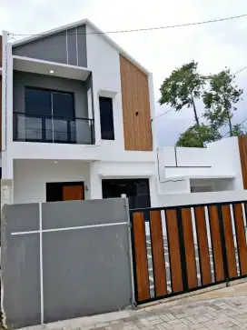 Rumah di jatihandap 2 lantai