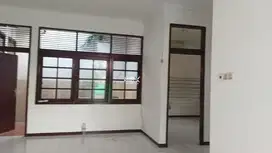 Disewakan Rumah di Rungkut Mapan dekat Gununganyar dan UPN