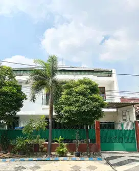 JUAL CEPAT RUMAH SEMI FURNISHED
