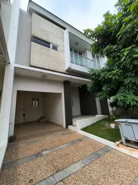 Dijual Rumah Di Cluster Vivaldi Gading Serpong