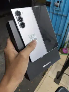 Samsung Z fold 6 12/256