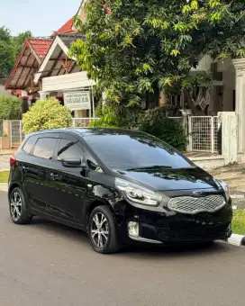Kia Carens LX 2.0 2013 M/T