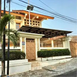 JUAL CEPAT RUMAH ROW 2 MOBIL RADIO DALAM KEBAYORAN BARU JAKSEL