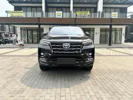 Toyota Fortuner VRZ 2.4 GR Sport AT 2021
