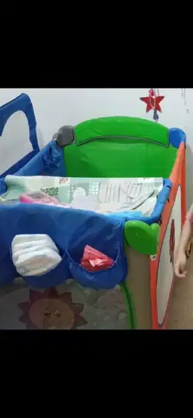 Jual tempat tidur bayi / Box bayi second